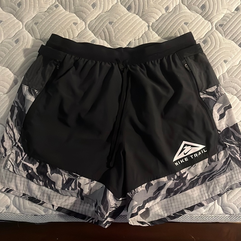 Nike Dri Fit 5” seam running shorts